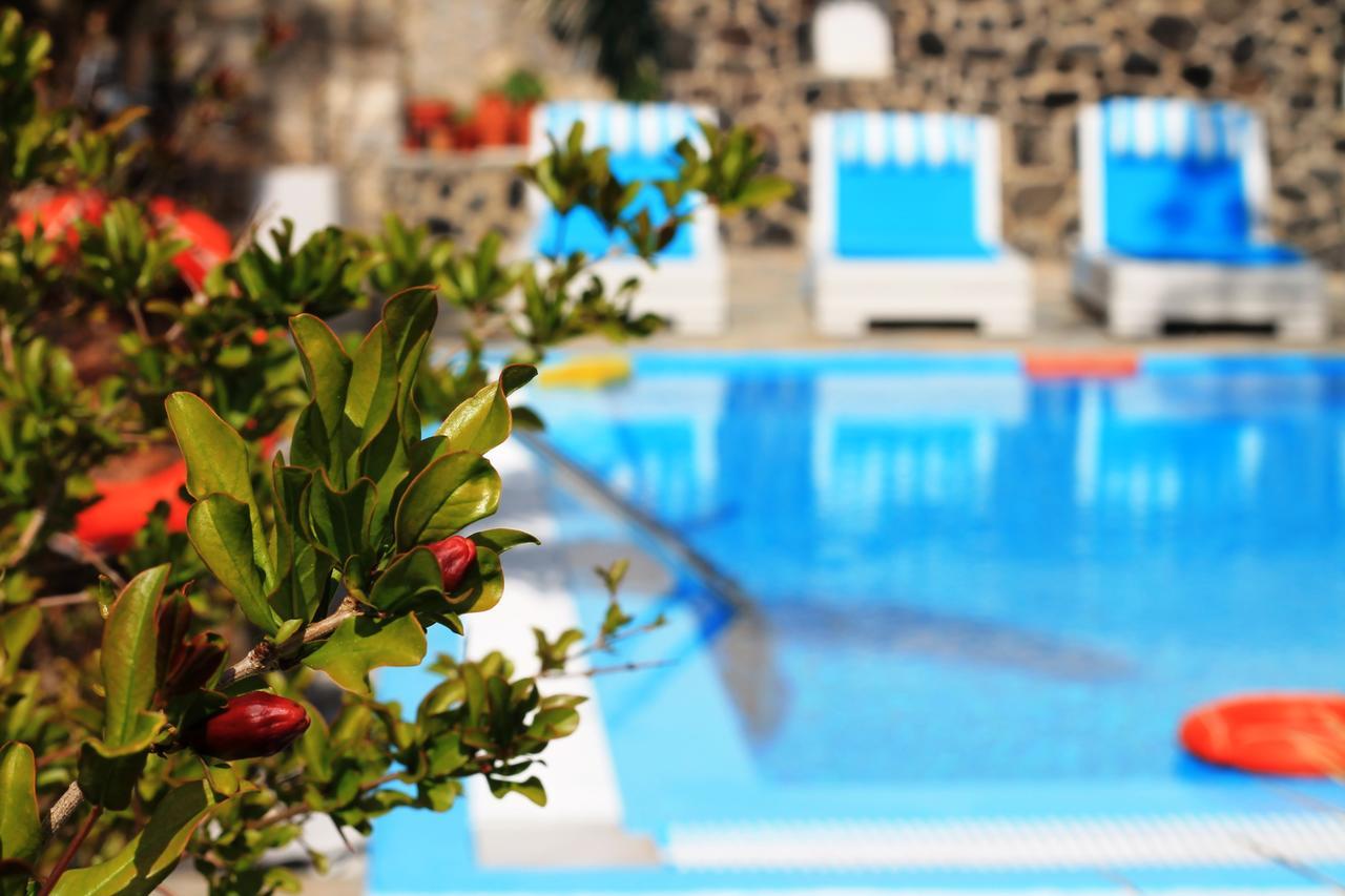 Evizorzia Villas Perissa  Buitenkant foto